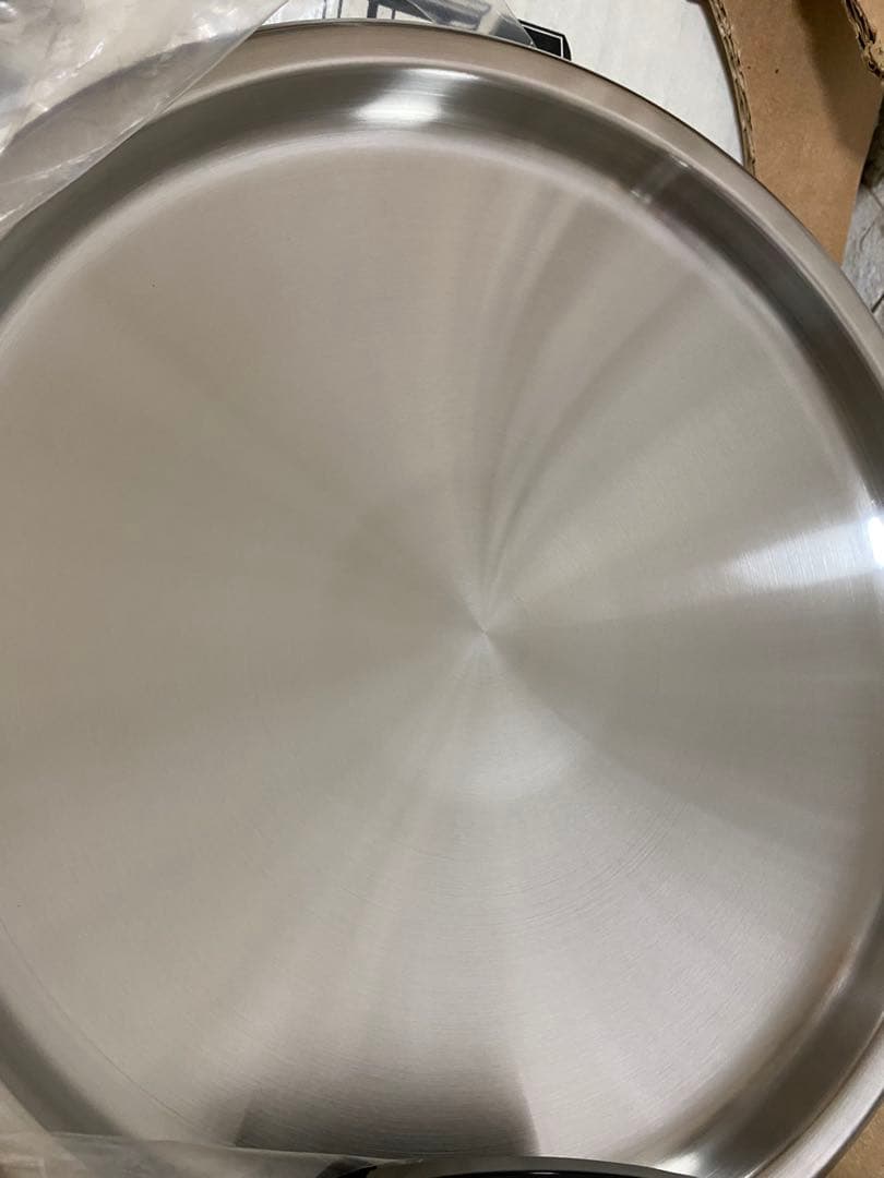 ロイヤルクイーン　浅型電気フライパン鍋　900w 未使用保管品　通電確認済み