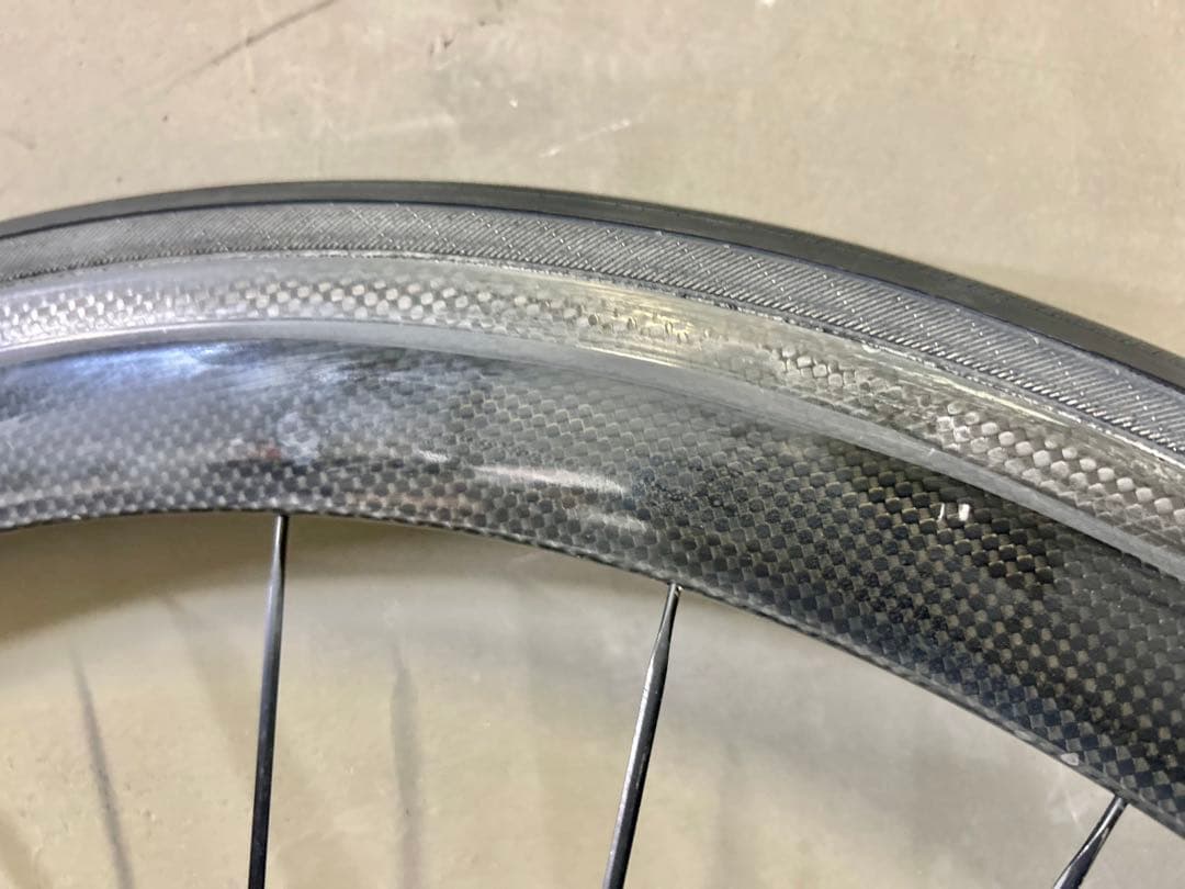 ◆台湾メーカー製の定価18万円程のカーボンホイール＆タイヤ後輪】重量1.07kg