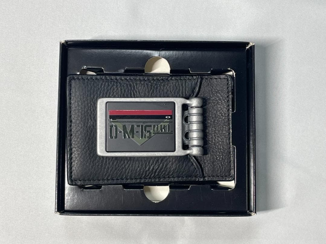 Oakley（オークリー）マネークリップ+ウォレット（ブラック）