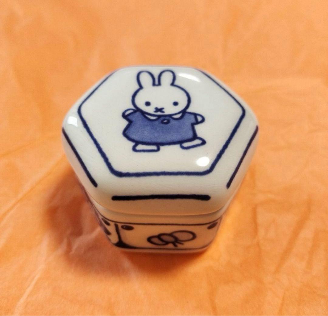 大阪万博 完売  DELFT ミッフィー　小物入れ　デルフト