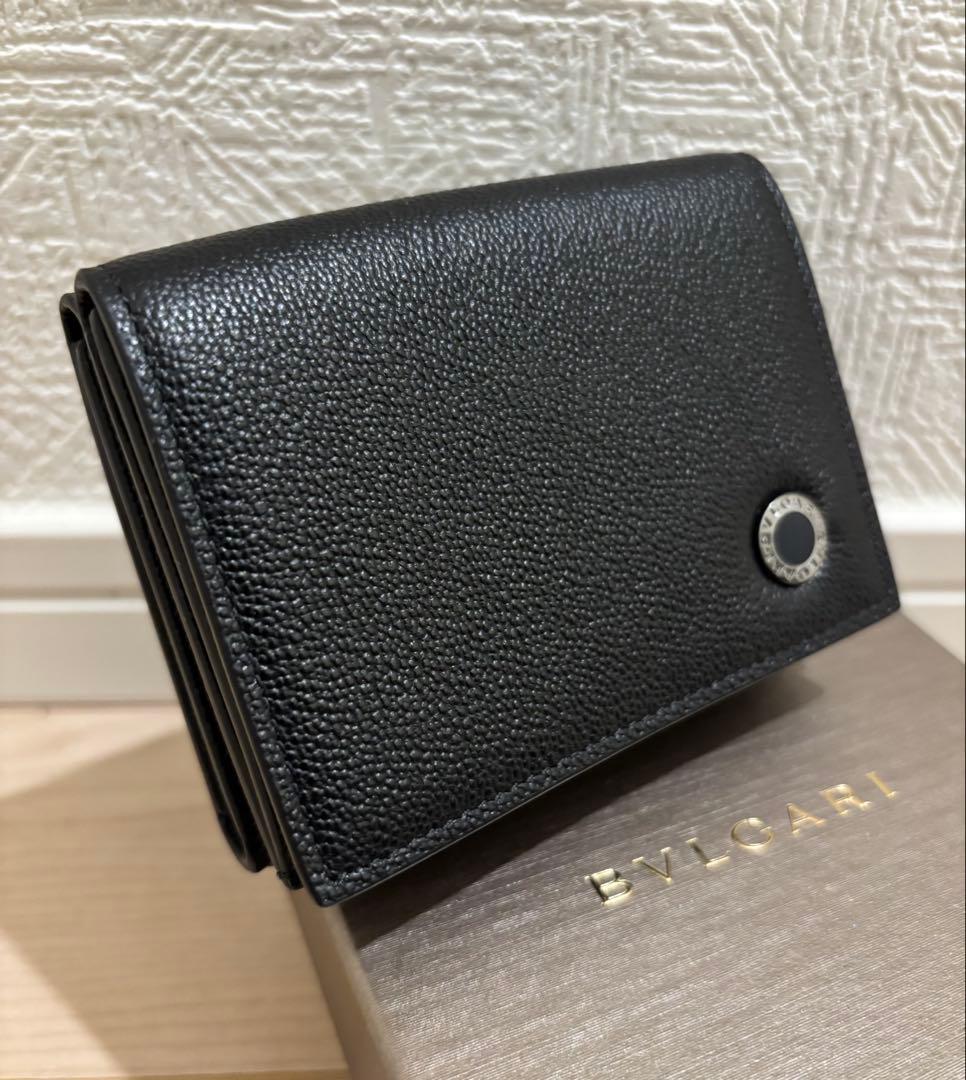 新品未使用 ブルガリ BVLGARI MAN 三つ折り財布