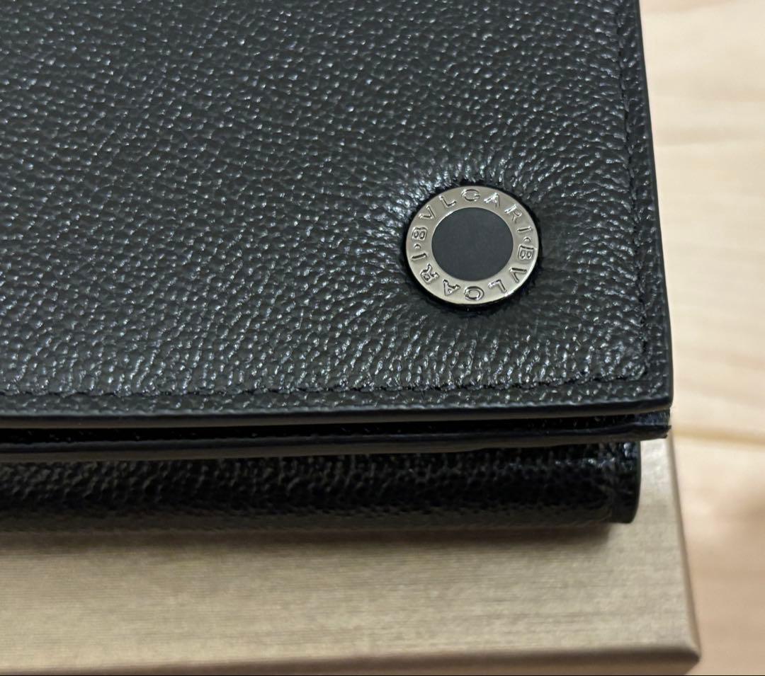 新品未使用 ブルガリ BVLGARI MAN 三つ折り財布