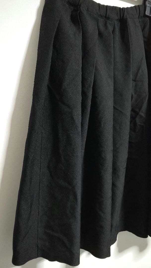 BLACK COMME des GARCONS ポリ縮絨スカート≪XS≫