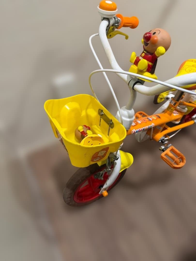 美品それいけ！アンパンマン 補助輪付 子供用自転車 アンパンマンエアホーン2個付