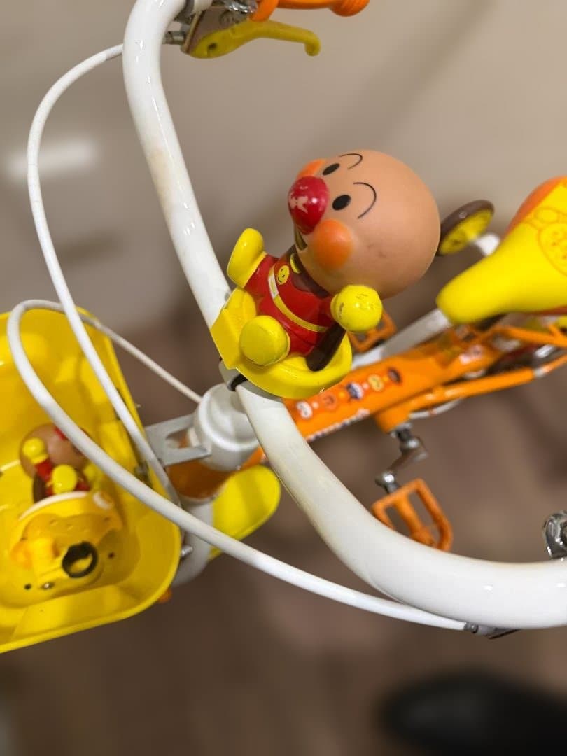 美品それいけ！アンパンマン 補助輪付 子供用自転車 アンパンマンエアホーン2個付