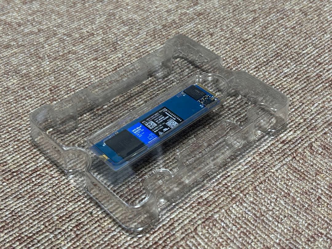 ダ*リ様 m.2 SSD 1TB WD SN570 NVMe 動作品 高速 ゲー