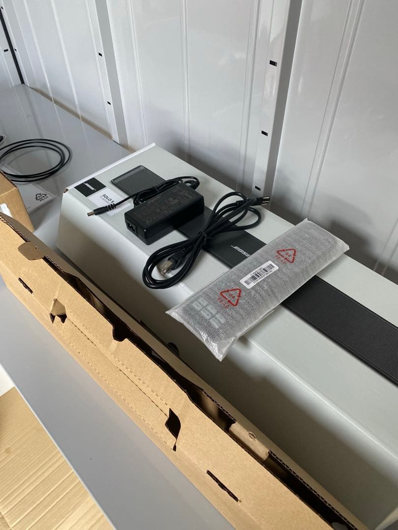 （送料込み）Bose solo5 ワイヤレスサウンドバー　ほぼ新品