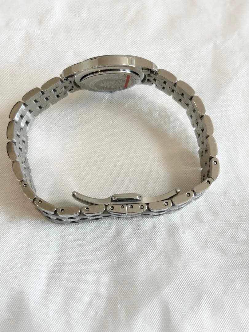 【美品】GUCCIグッチGクラスピンクシェルダイヤ腕時計レディース