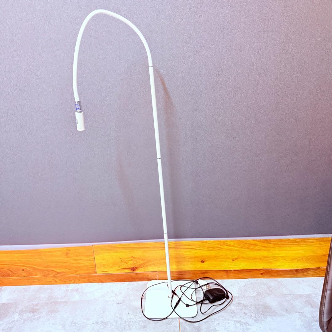 松風 LED マツエク用ライト ホワイト 中古 箱・説明書なし②