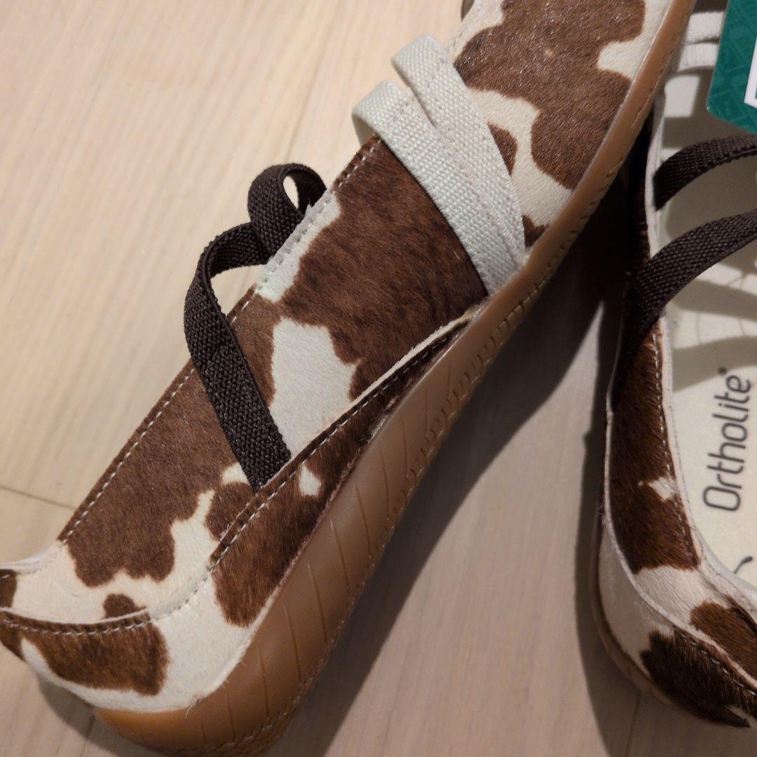 PUMAバレーシューズ　COW　未使用　箱無し