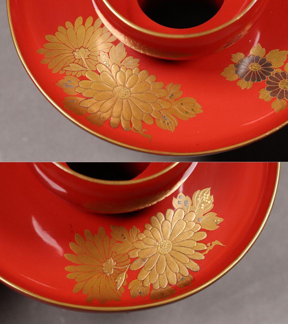 M674/ 時代木製漆器 菊に波金銀蒔絵朱塗茶台一対 伊万里赤絵茶器付 金銀切金