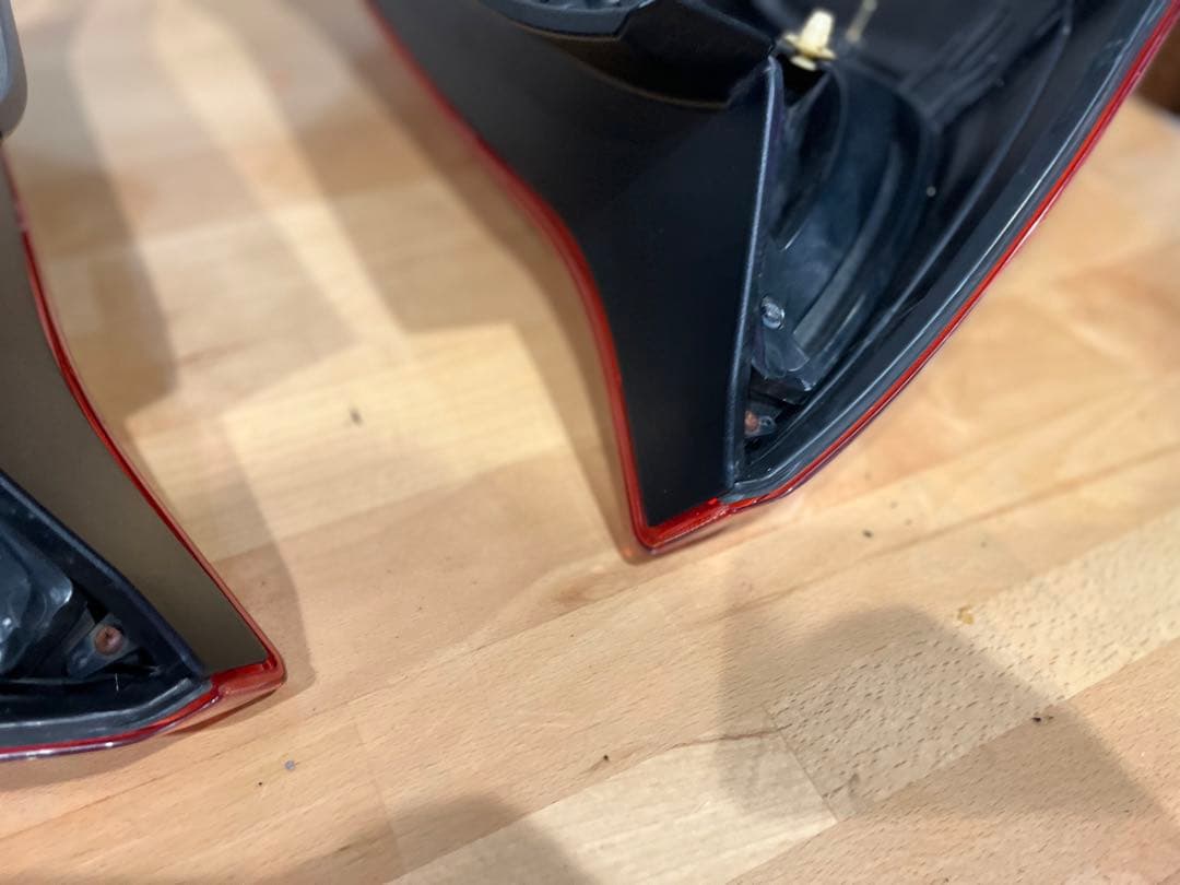 プリウス　30 ヴァレンティ　LED スモークテールランプ　左右セット