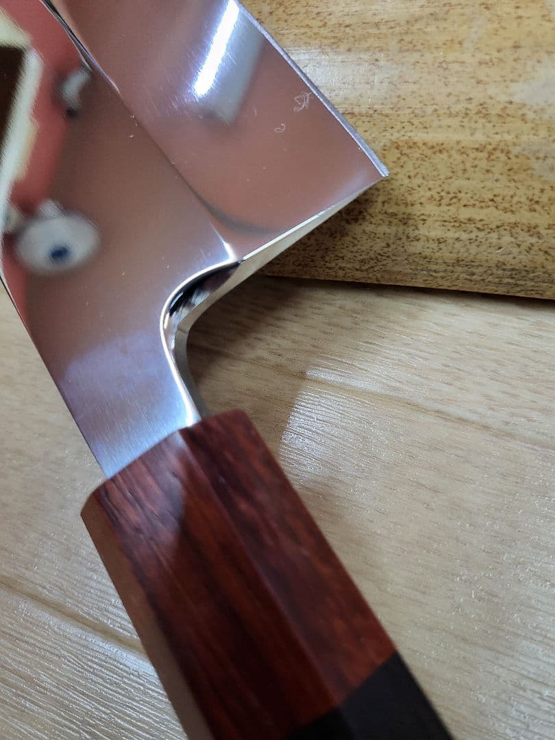 お値下げ出刃包丁 赤白檀桂黒檀柄鏡面仕様　６寸