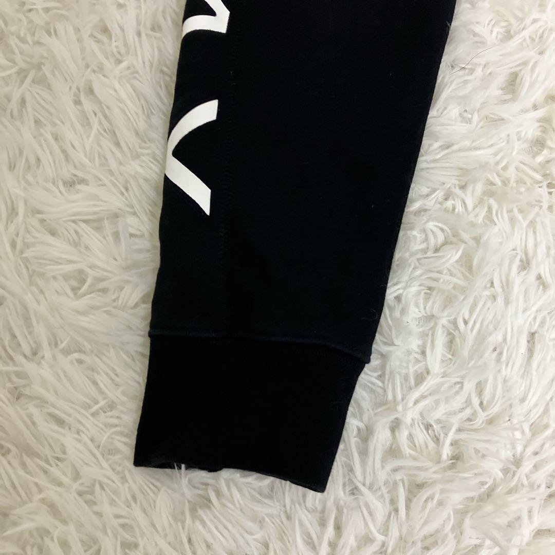 【美品】1PIU1UGUALE3 RELAX 黒　ロゴ　パーカー　セットアップ