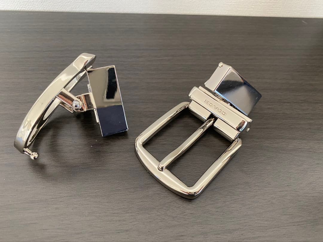 SALE♪コーチ　新品　リバーシブル　シグネチャーベルト　シルバーバックル