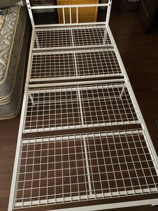 シングルベッド　フレーム　ホワイト