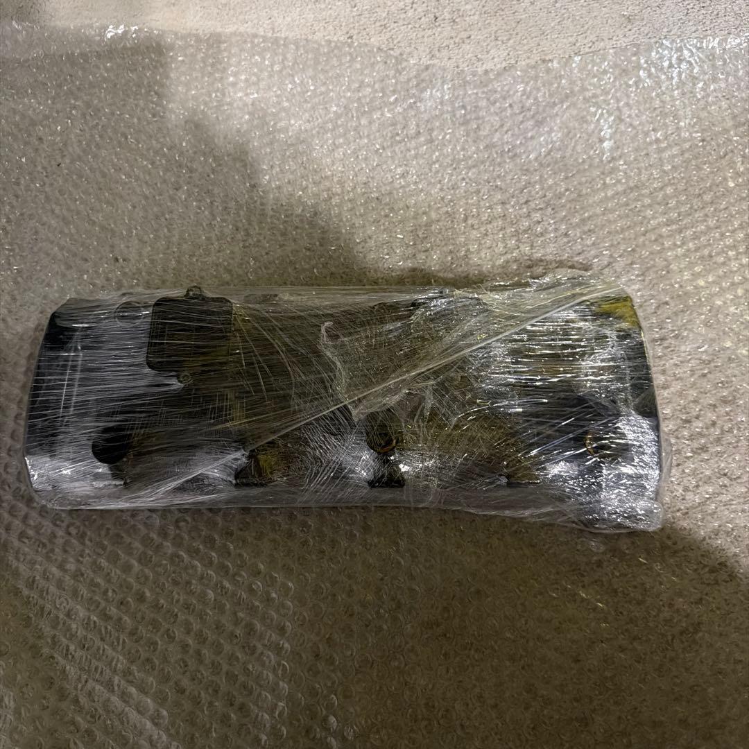 よ*ん様 z900rsエンジンヘッドカバー