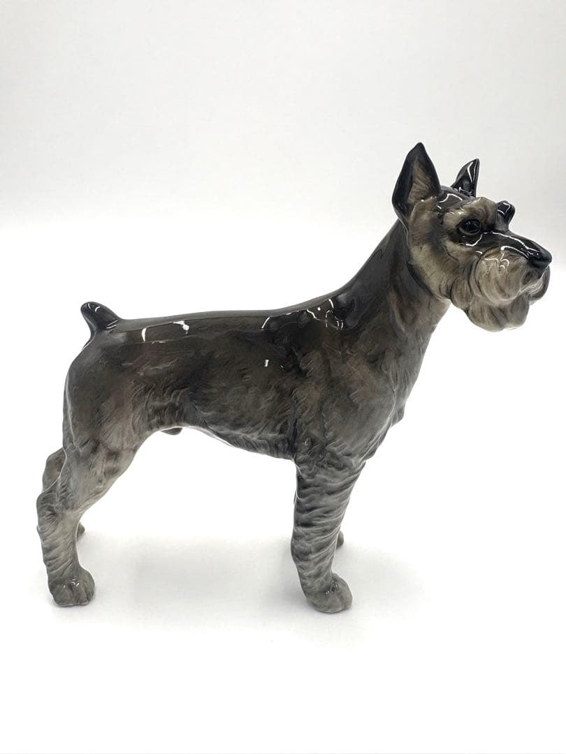 HUTSCHENREUTHERフッチェンロイター　シュナウザー犬フィギュリン置物