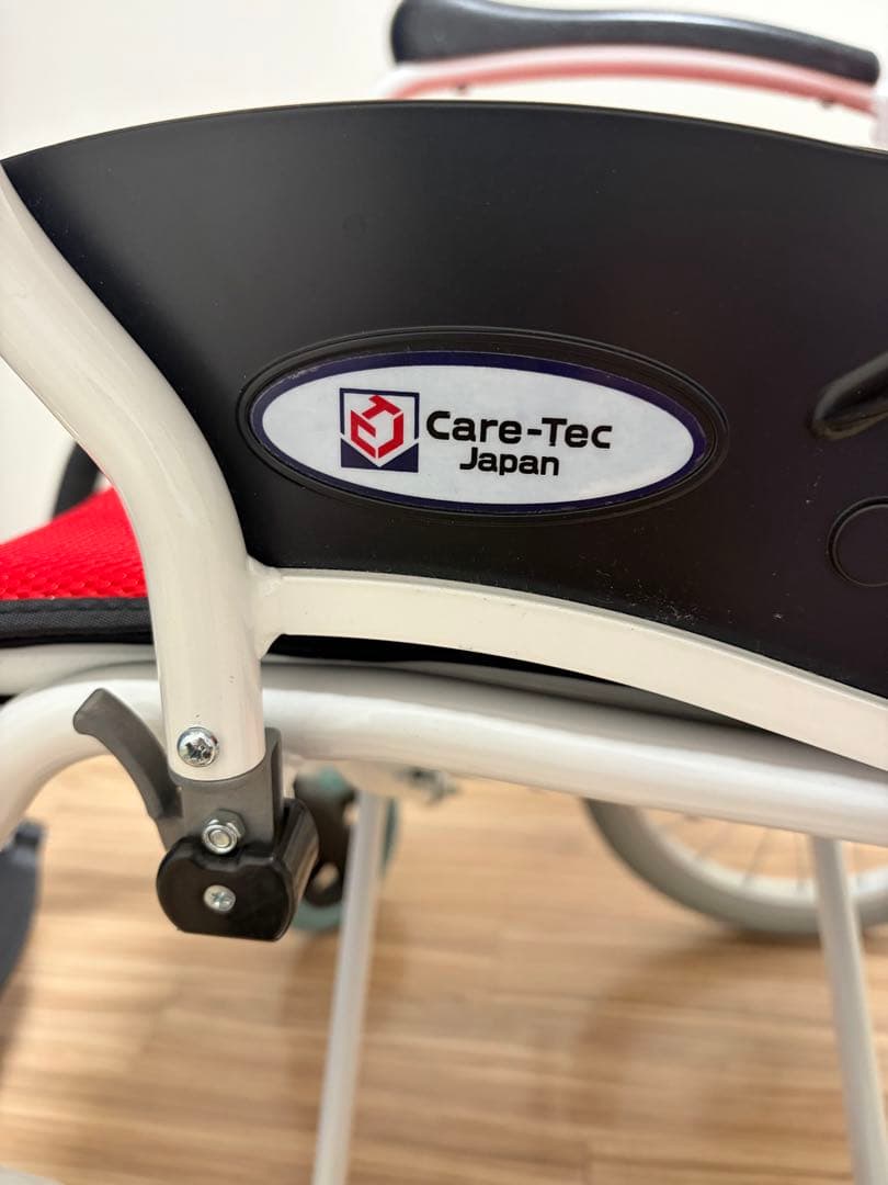 ※説明不足を追記、修正しました。ケアテックジャパン車椅子 赤　介助式