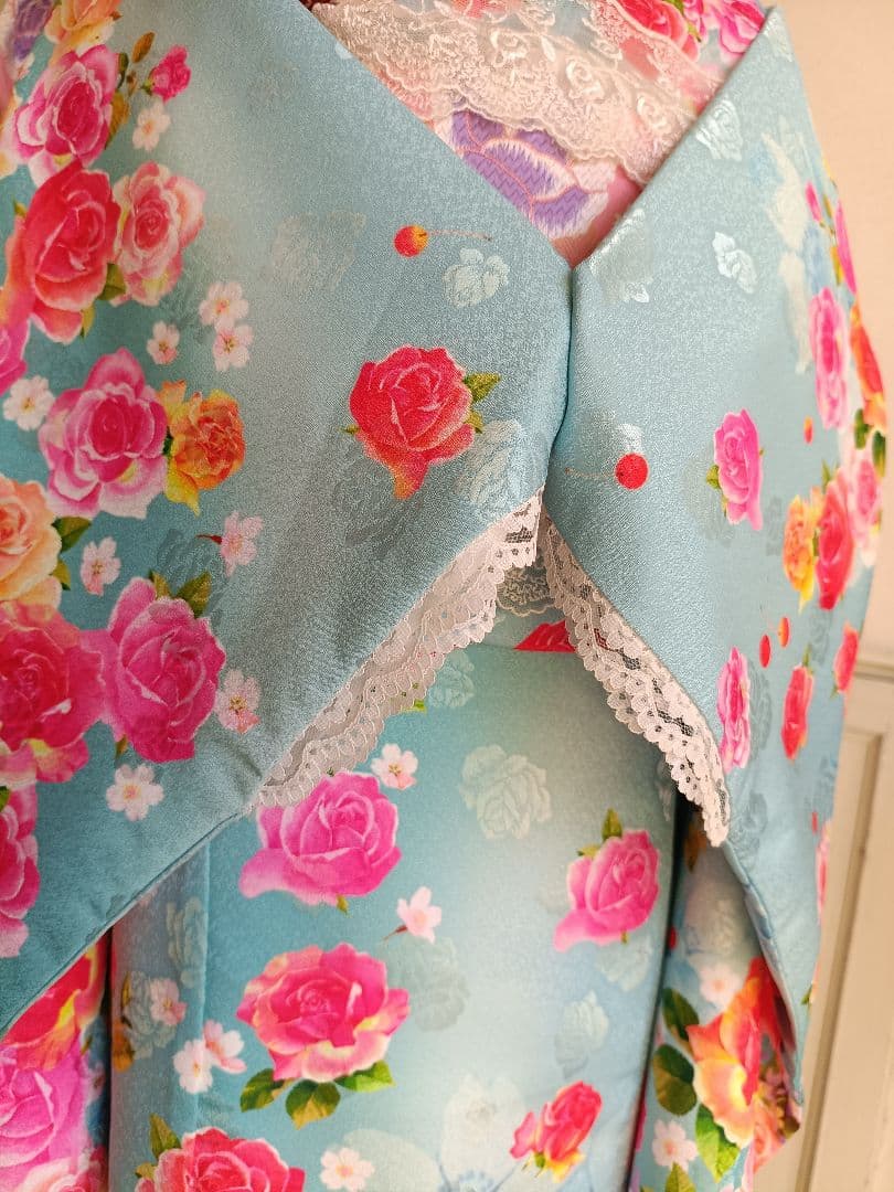 ブランドMoeブルーに薔薇の花の着物にピンクの袋帯セット