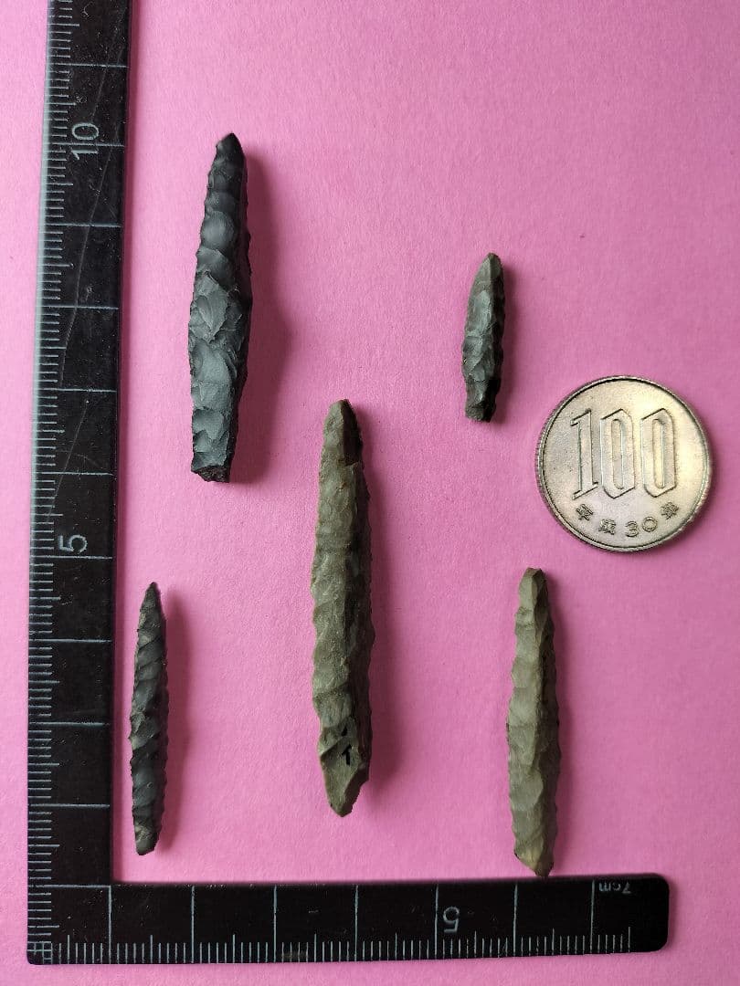 石銛？石針？セット(出土品) の5点セットです。