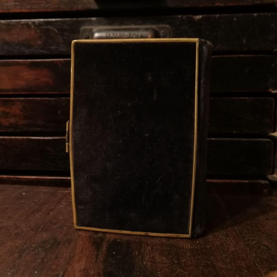 アンティーク 素敵な装丁の小さな祈祷書 ベルベット 十字架☆クロス 聖書☆洋書
