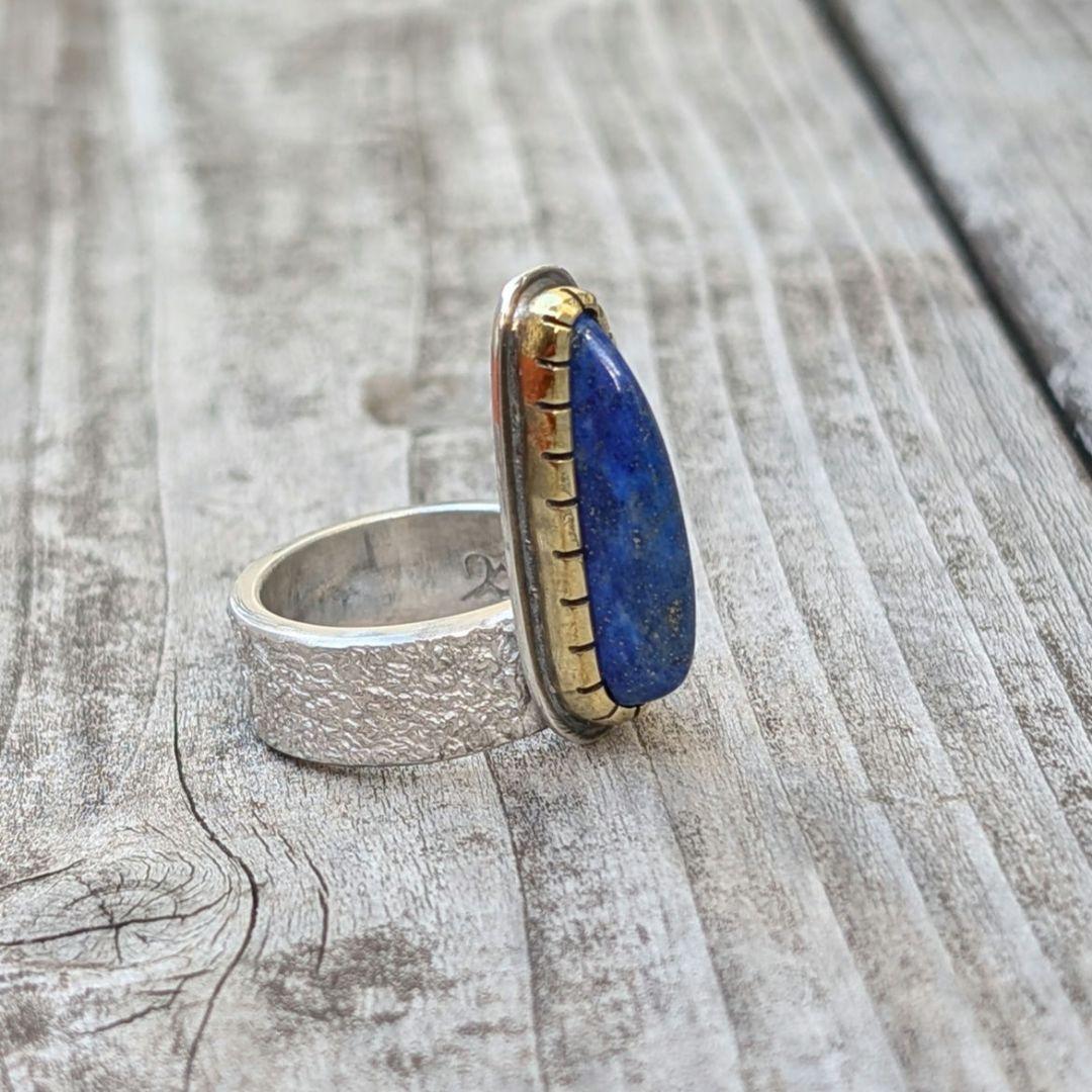 ハンドメイドのラピスラズリリング　インディアンジュエリー風　オールハンドメイド！