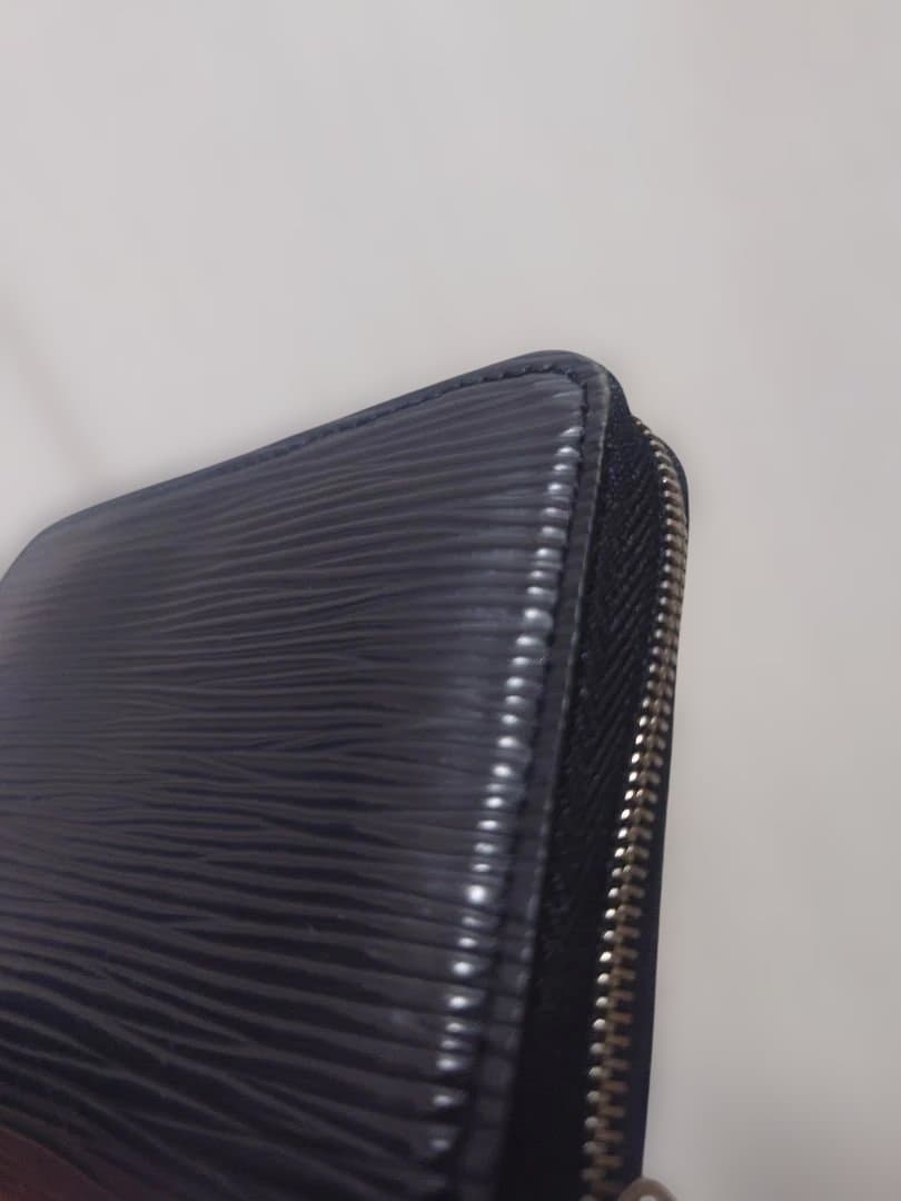 最終お値下げ　Louis Vuitton エピブラック ケース