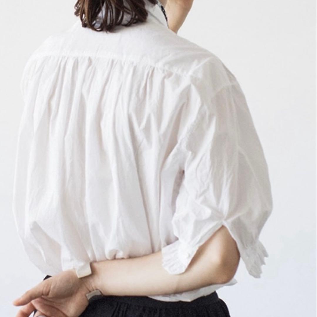 toujoursホワイト ピンタック 半袖シャツ