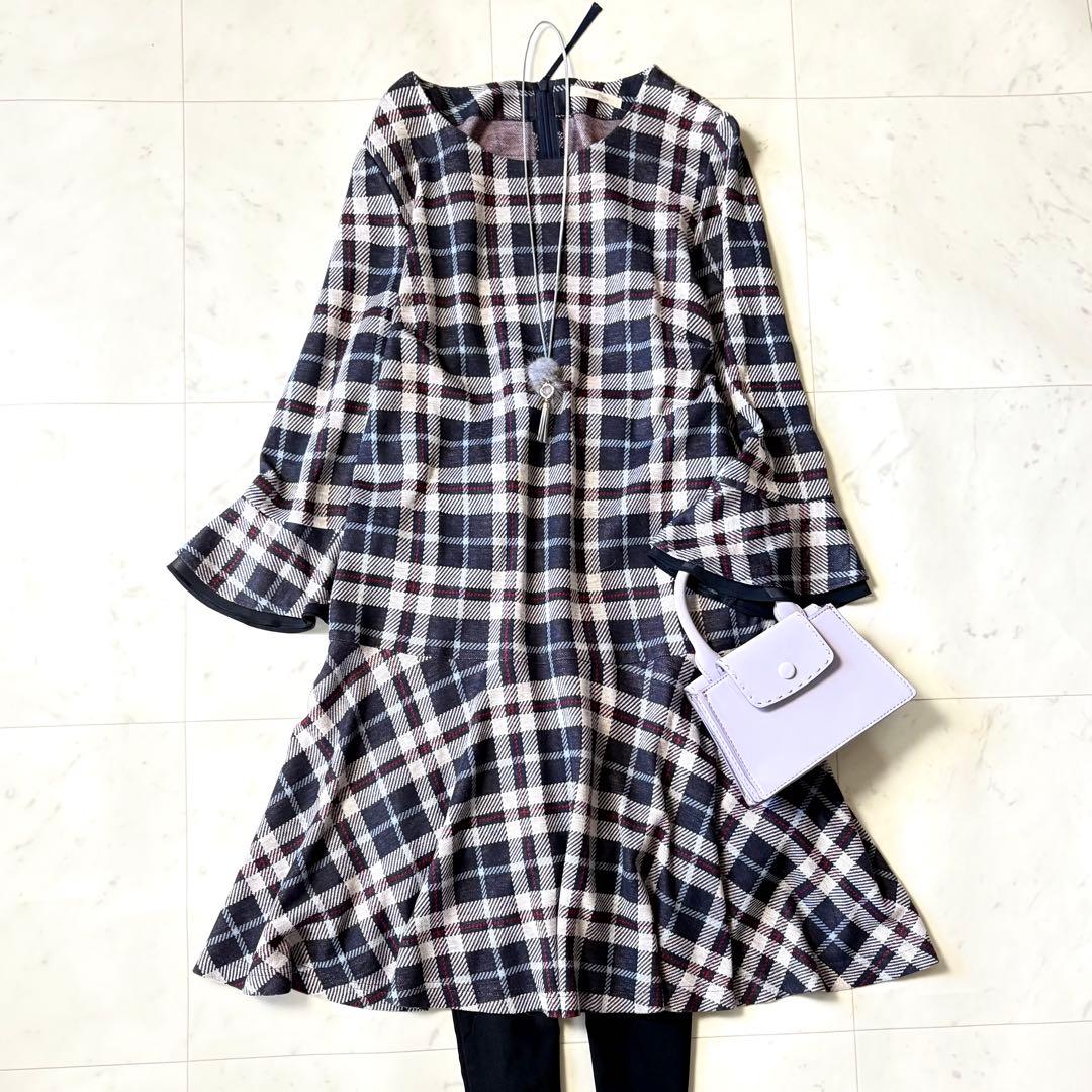 未使用級 ローズティアラ 大きいサイズ46 洗える 紺 チェックワンピース 4L