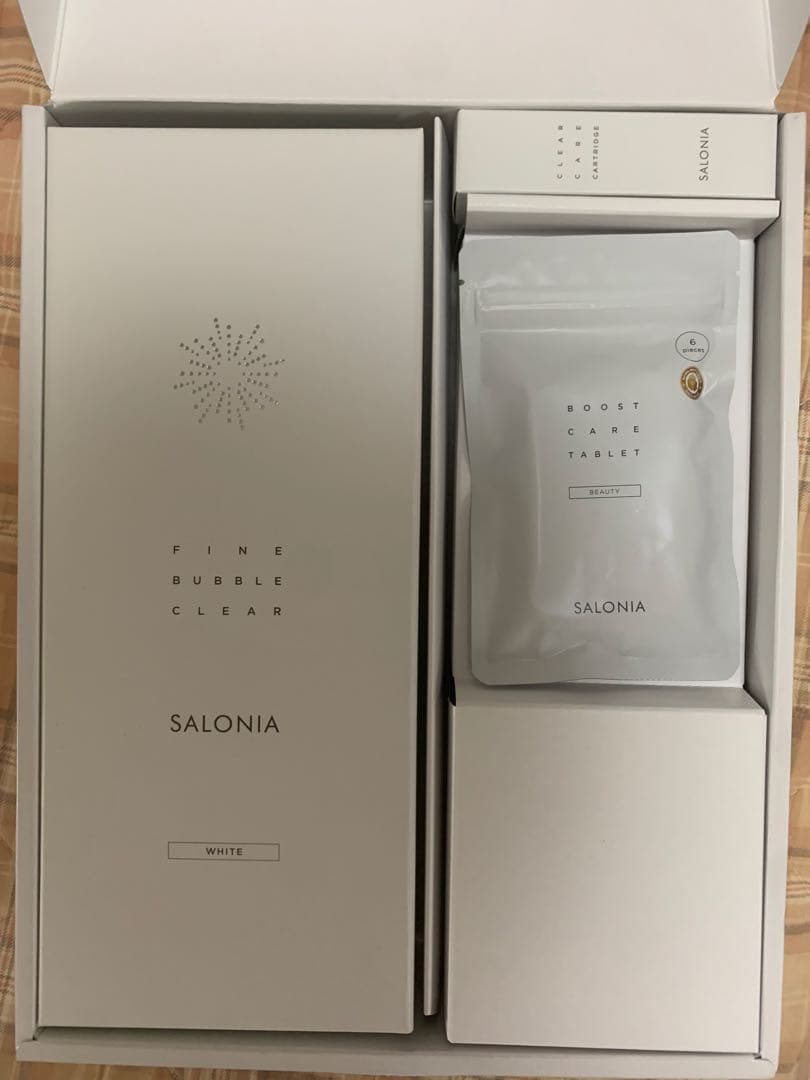 【新品未使用】サロニア　シャワーヘッド ファインバブルクリア ホワイト