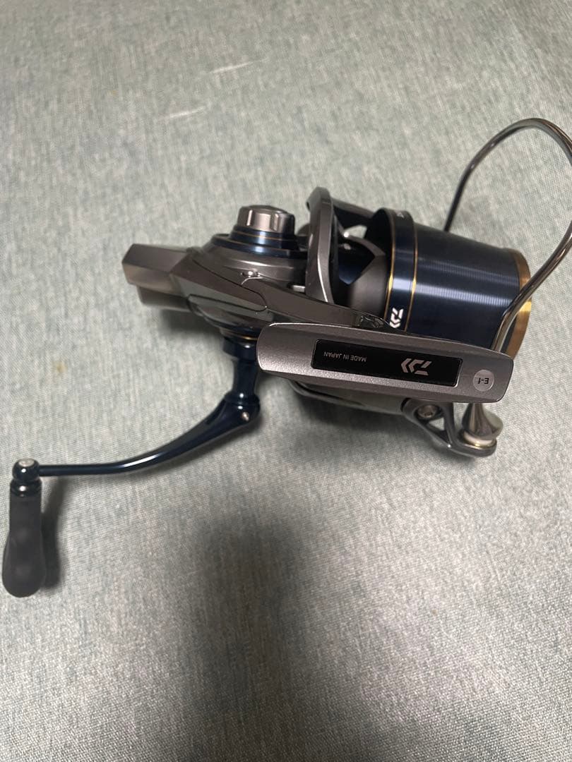 Daiwa TOURNAMENT SURF 45 スピニングリール