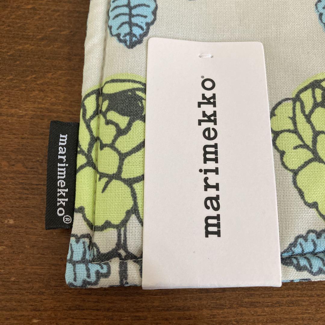 マリメッコ ヴィヒキルース　エプロン、ミトンセット