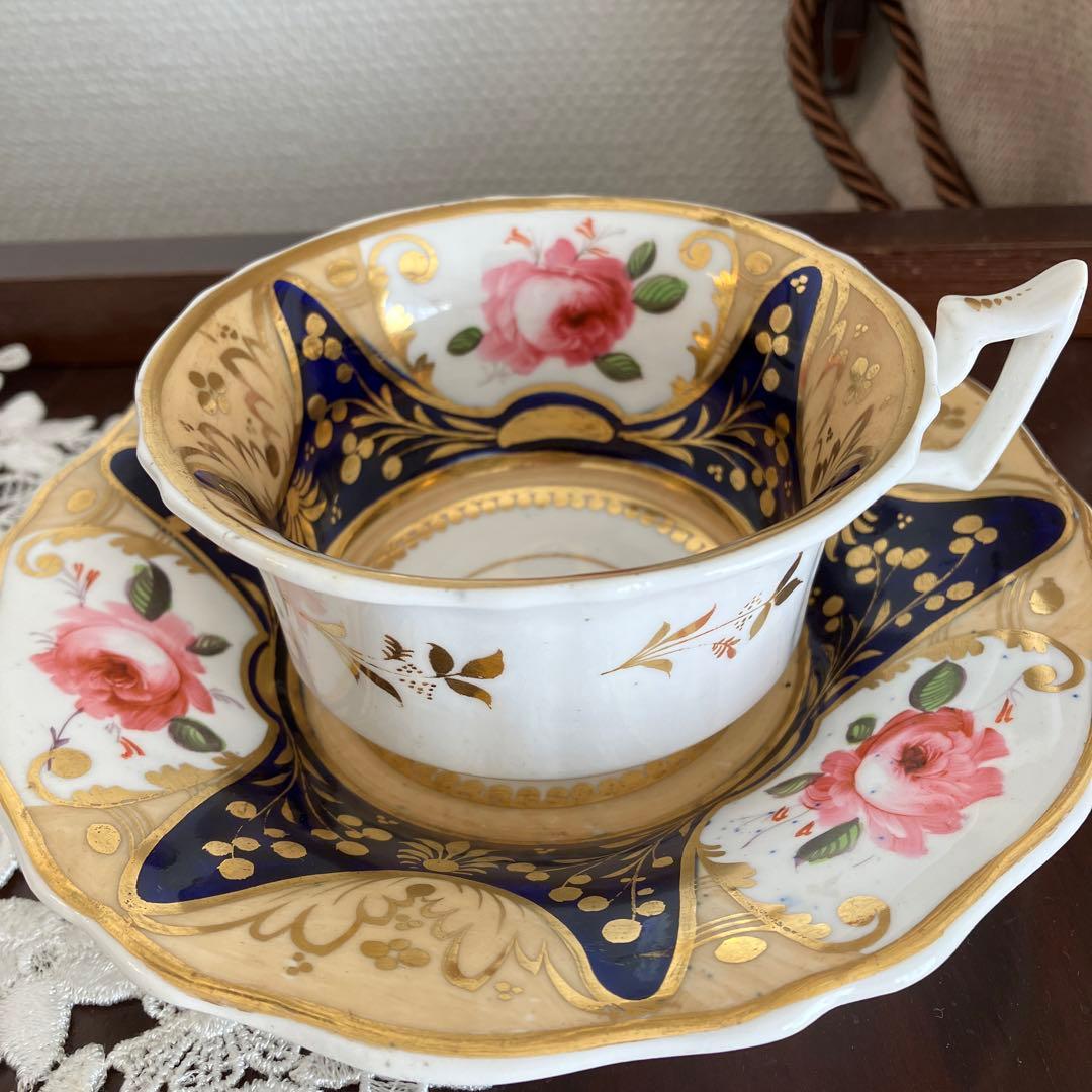 英国アンティーク　稀少イェーツ　薔薇のトゥルートリオ