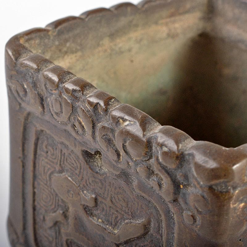 中国　大明宣徳年製款　古銅　神獣摘　神獣文　四方香炉　時代箱付　M　R6824
