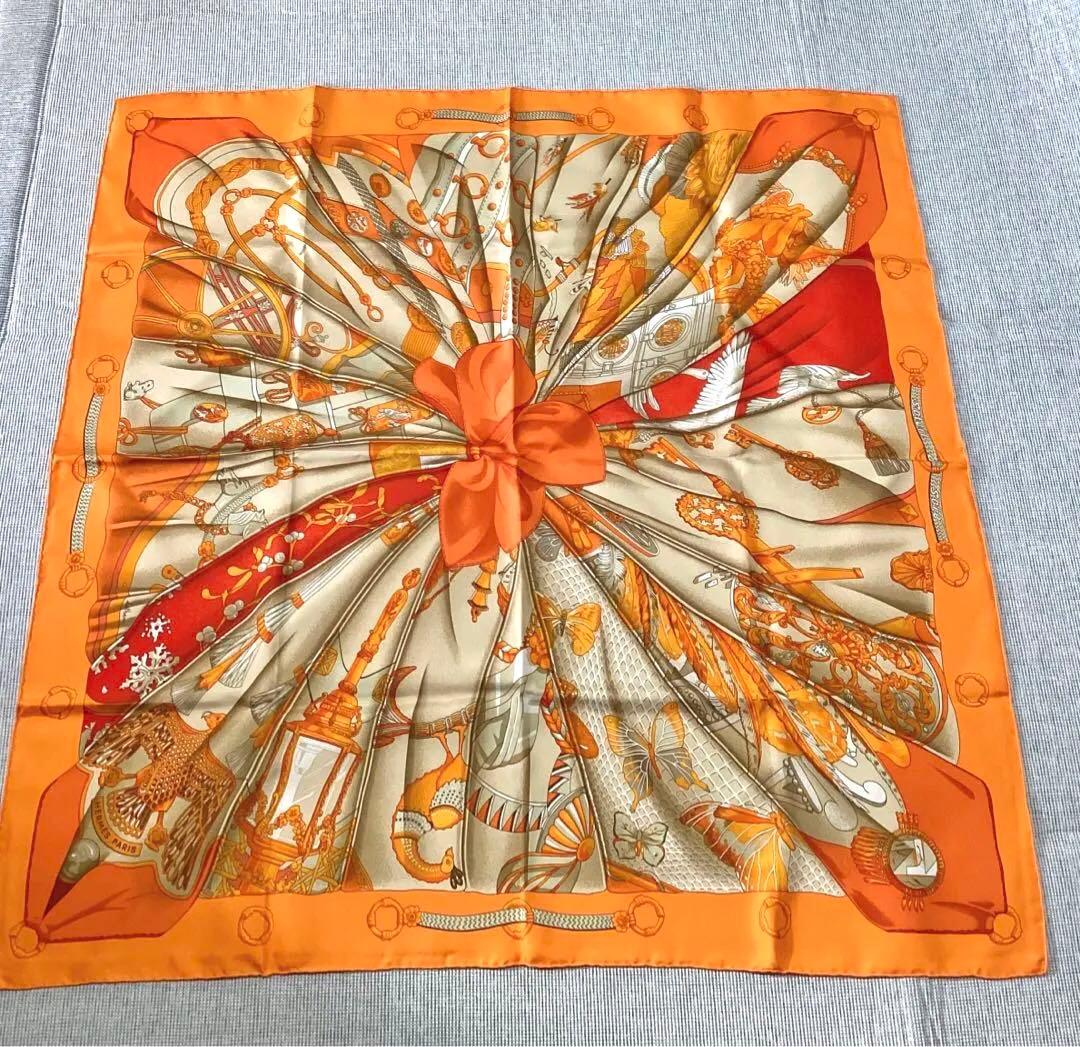 エルメス スカーフ カレ90 Soleil de soie オレンジ 貴重 ￼