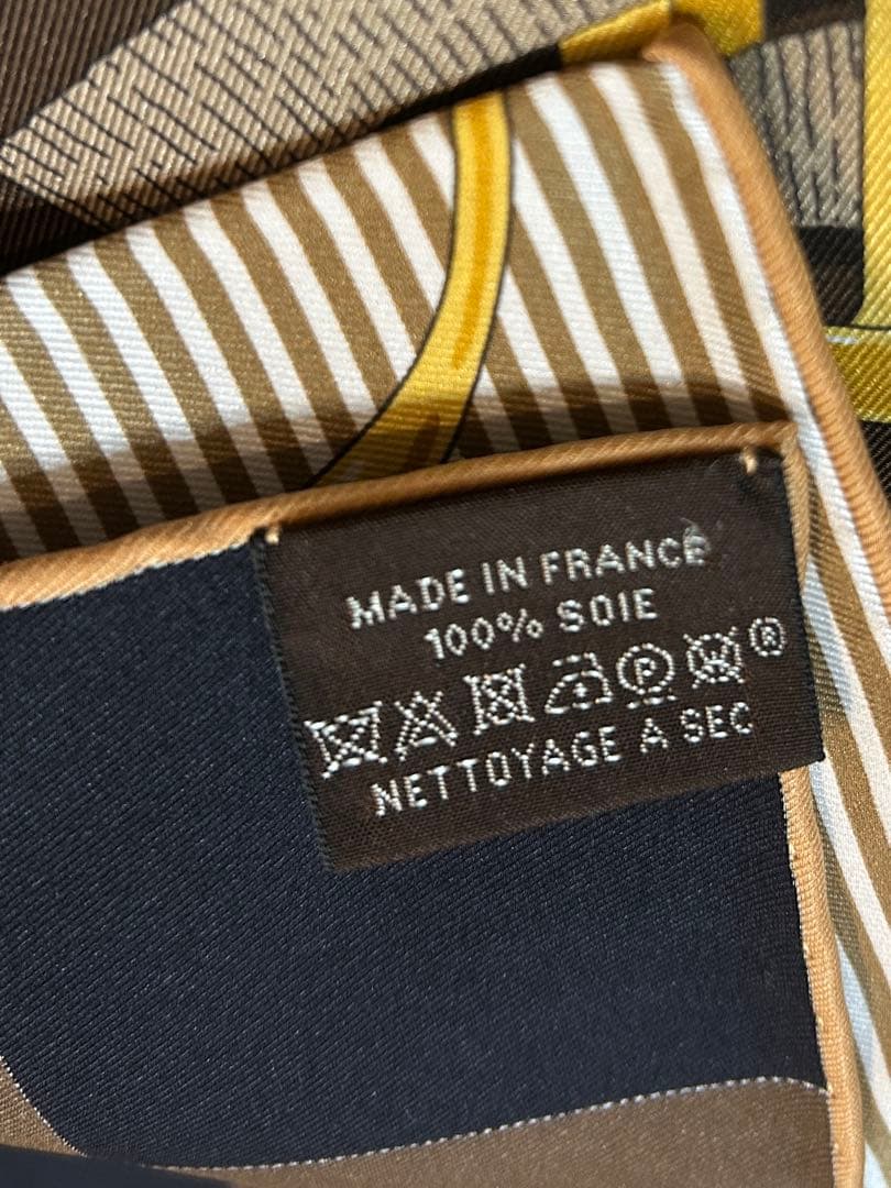 【美品】エルメス　HERMES カレ 70 馬銜・シュミーズ