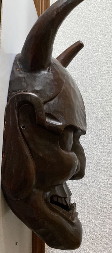 一本木から作った鬼の壁掛け！！