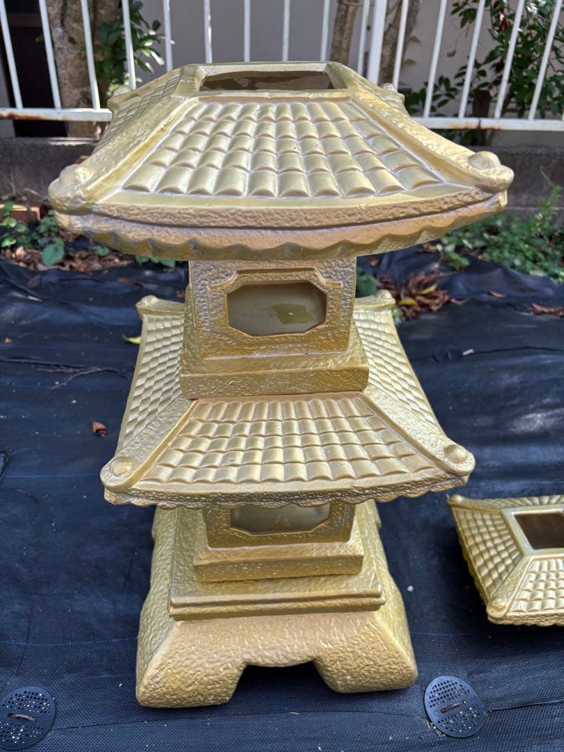 金色 三重塔風 置物 約９５cm