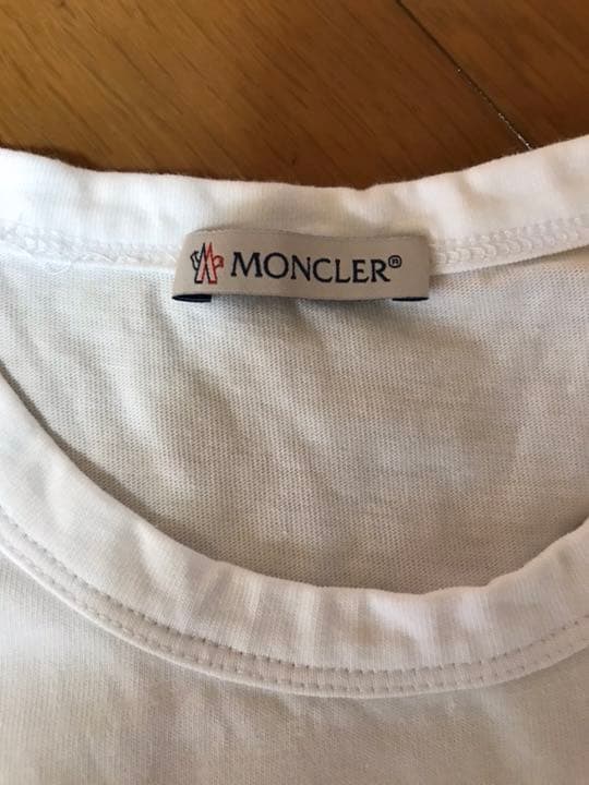 モンクレール Tシャツ Sサイズ