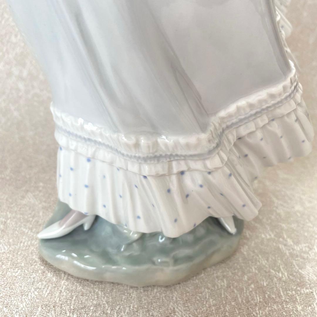 LLADRO リヤドロ 「春のそよ風」 置物