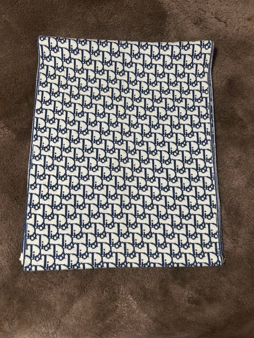 み*い様 Christian DIOR wool 100％マフラー