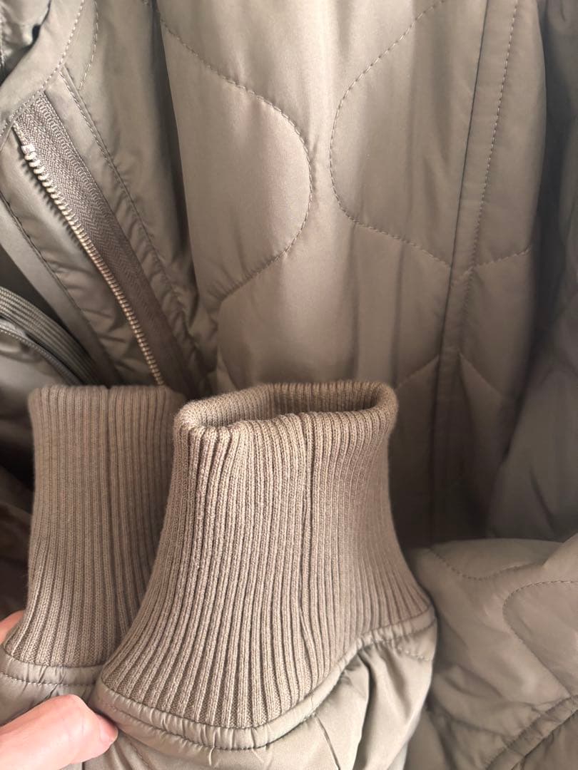 極美品　キャラクス　CALUX キルティングジャケット　カーキ