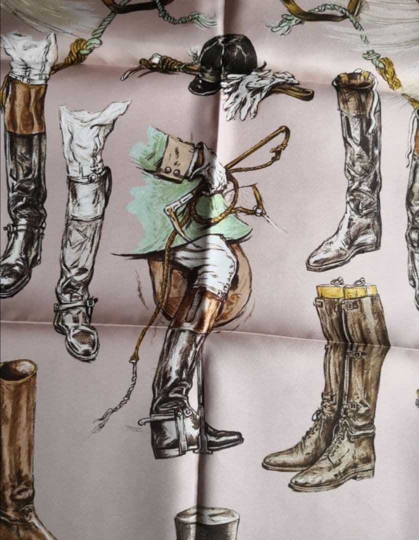 エルメス　HERMES　スカーフ　カレ90　ブーツについて