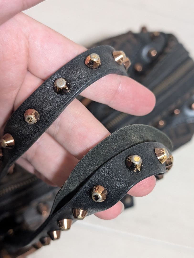 FENDI ズッカ スタッズ付き ミニボストンバッグ 8BL006