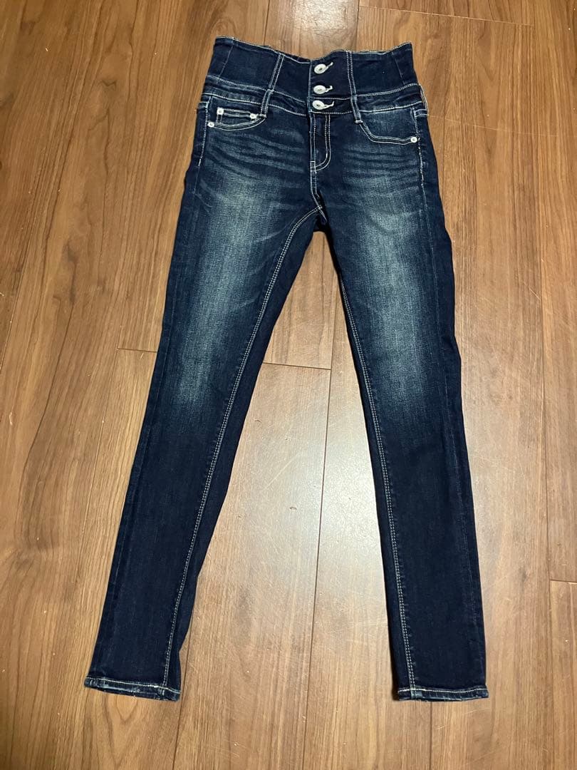 ハイウエストウエストクロススキニーデニムパンツ　GYDA