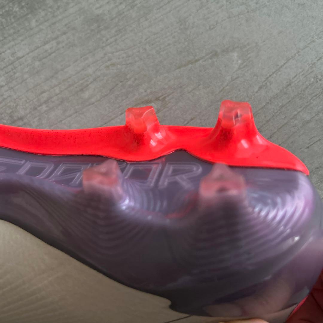 新発売　使用一回のみ！　アディダス　プレデター エリート　FG 27㎝