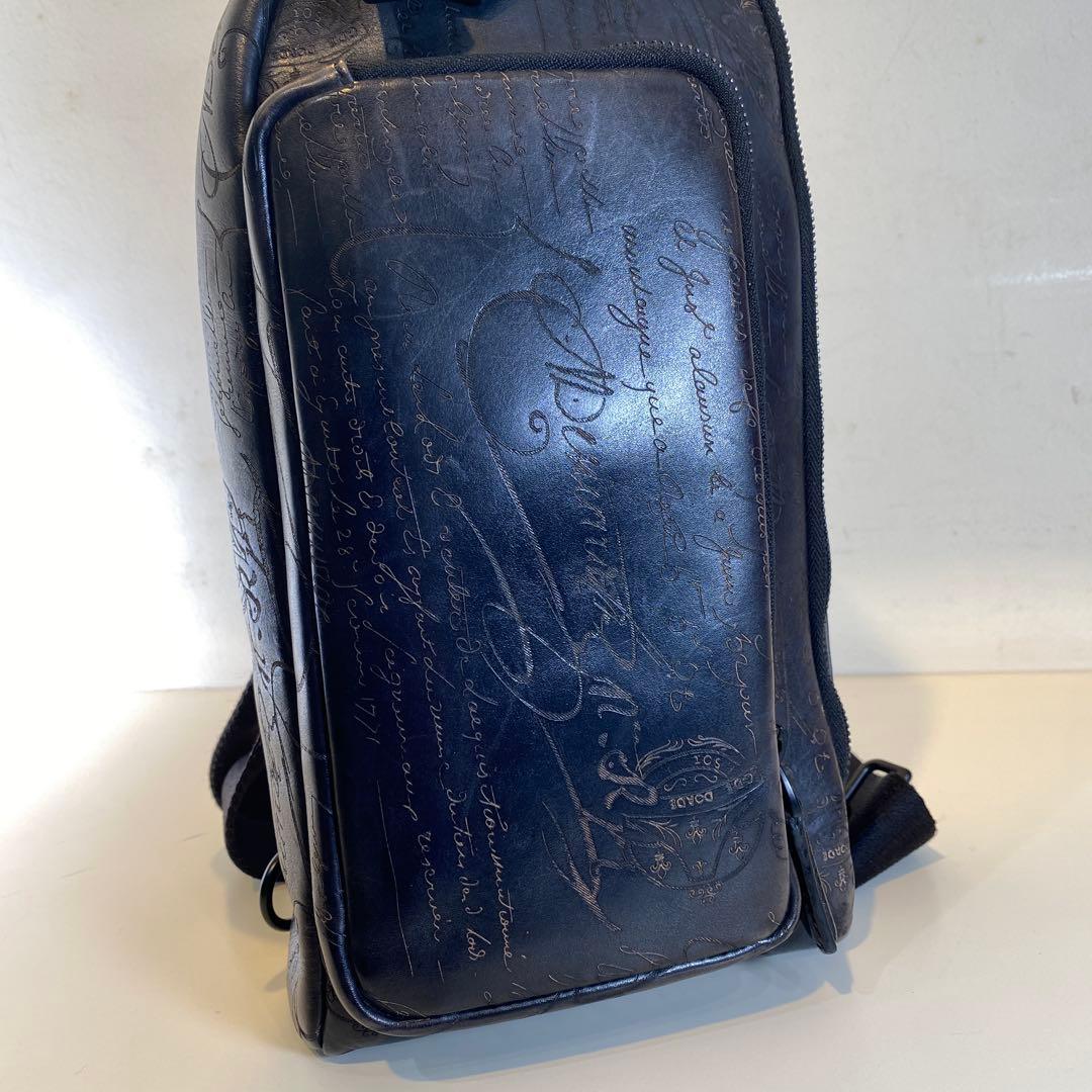 ベルルッティ　紳士用　ボディバッグ　ブラック