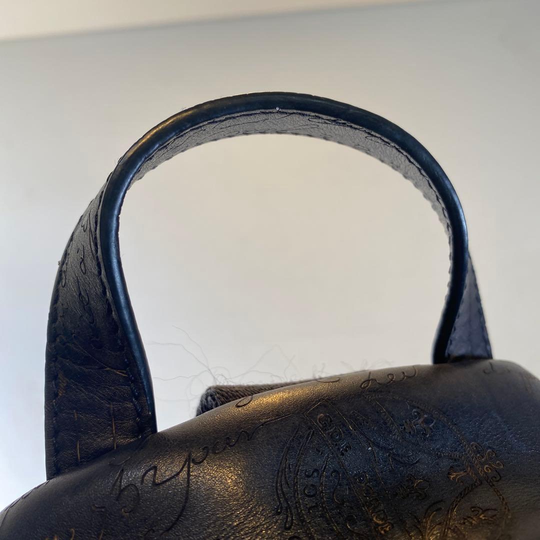 ベルルッティ　紳士用　ボディバッグ　ブラック