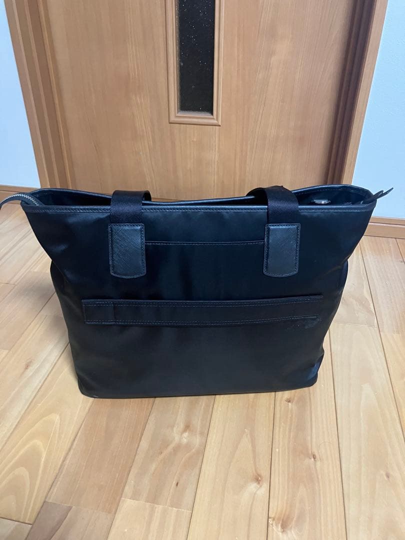 ほぼ新品 HARTMANN WYRICK トートバッグ　黒